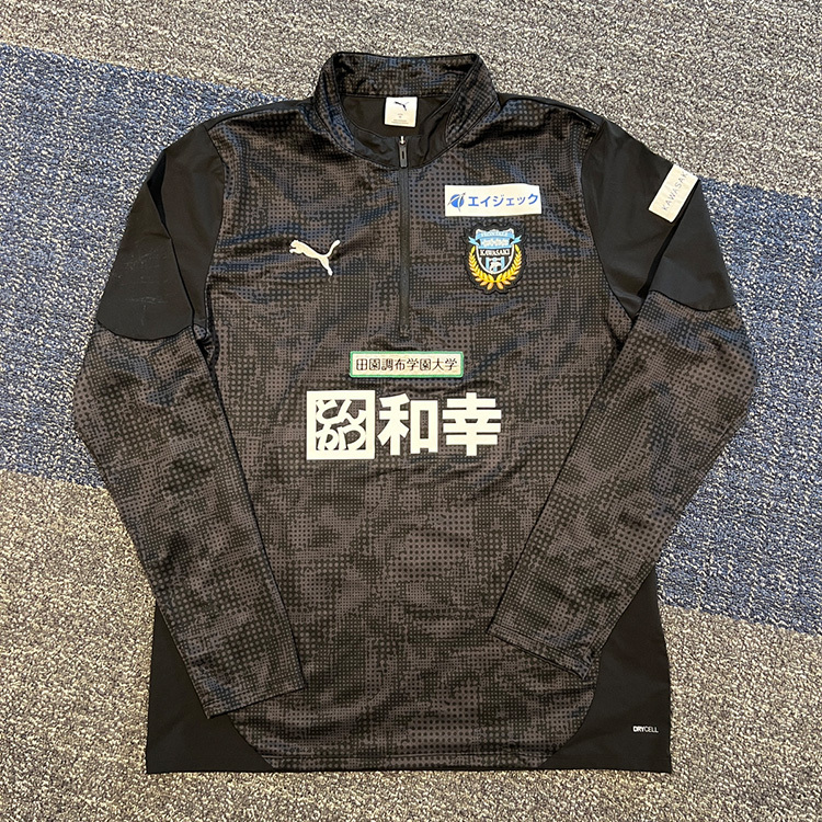 PUMA×FRONTALE 2025 プレマッチハーフジップトップ