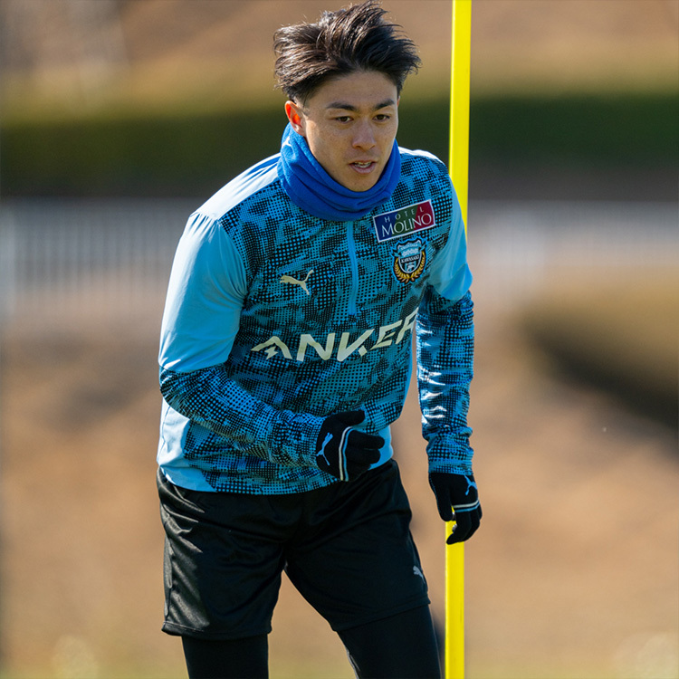 PUMA×FRONTALE 2025/26 トレーニング ハーフジップトップ