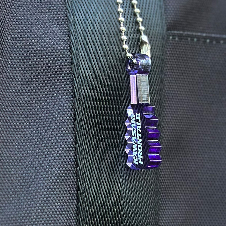 ワルニタ出禁解除アクリルカラビナ