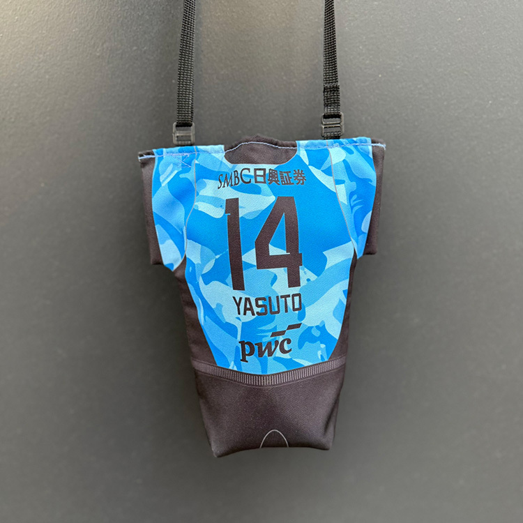 26ペットボトルケース(ユニフォーム)