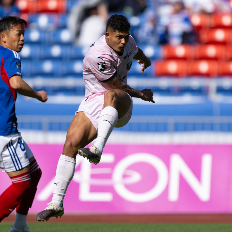 4/18(土)横浜F・マリノス戦アウェイであんたが大賞アクリルキーホルダー&チェキセット(エリソン選手)