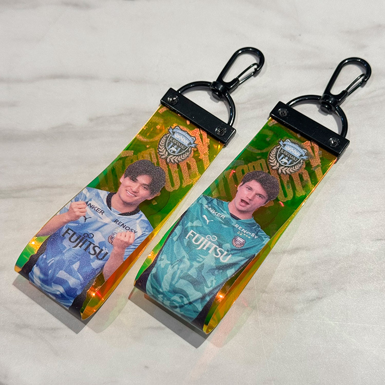 26(手ガチャ)勝利時限定オーロラキーホルダー