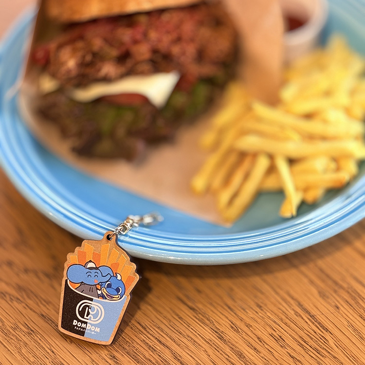 【DOMDOM】ウッドキーホルダー 〜ぱおんくんを添えて〜