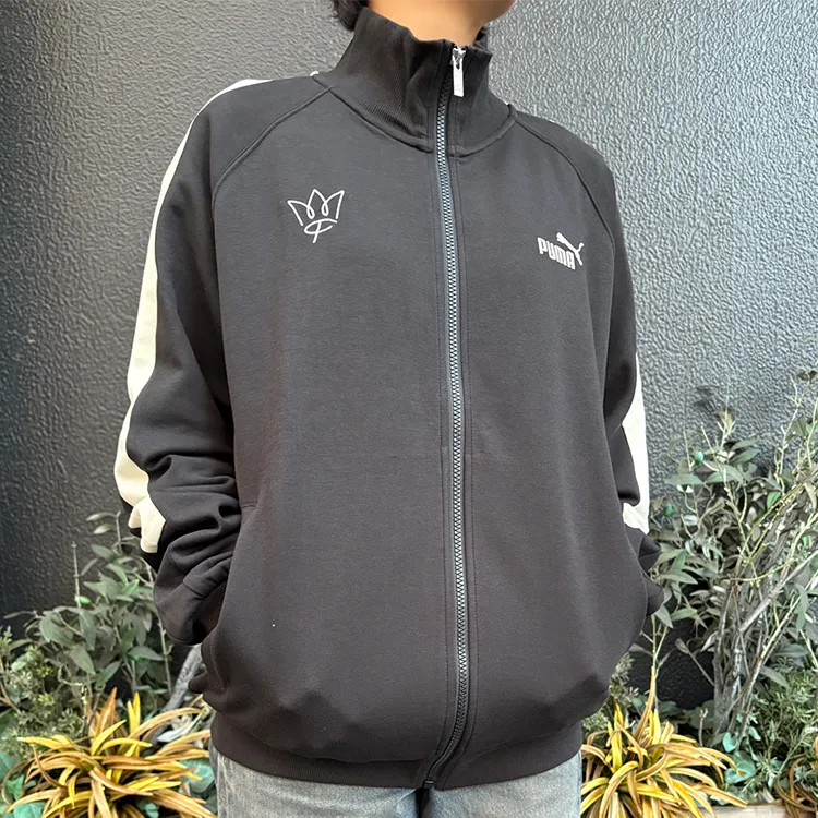 PUMA 川崎フロンターレGRAFITX ハーフジップ　ジャケット　ブラック PUMA 川崎フロンターレGRAFITX ハーフジップ ジャケット